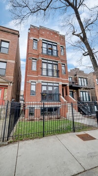 Building Photo - 2417 W Fillmore St