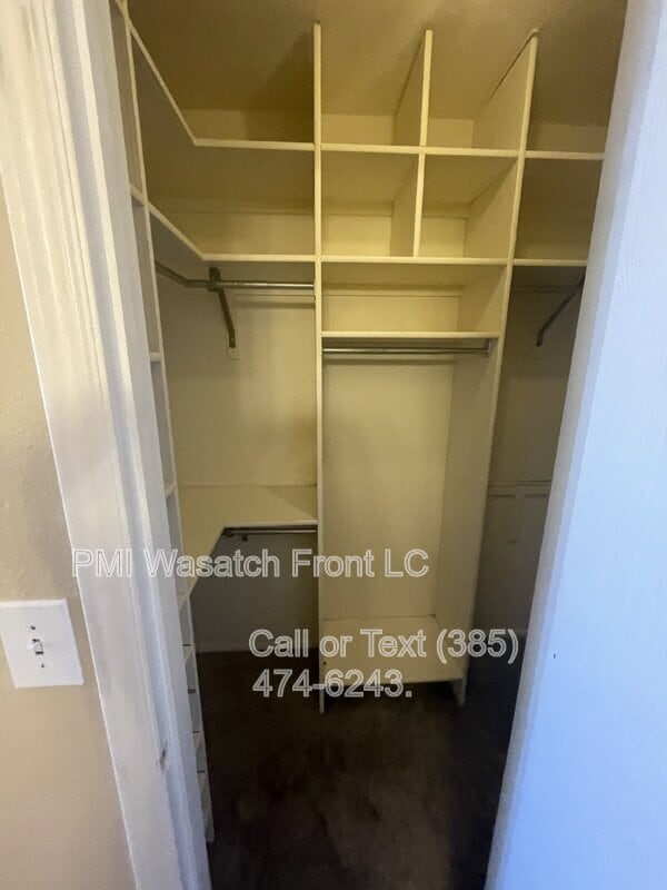 Building Photo - 9140 Judd Ln