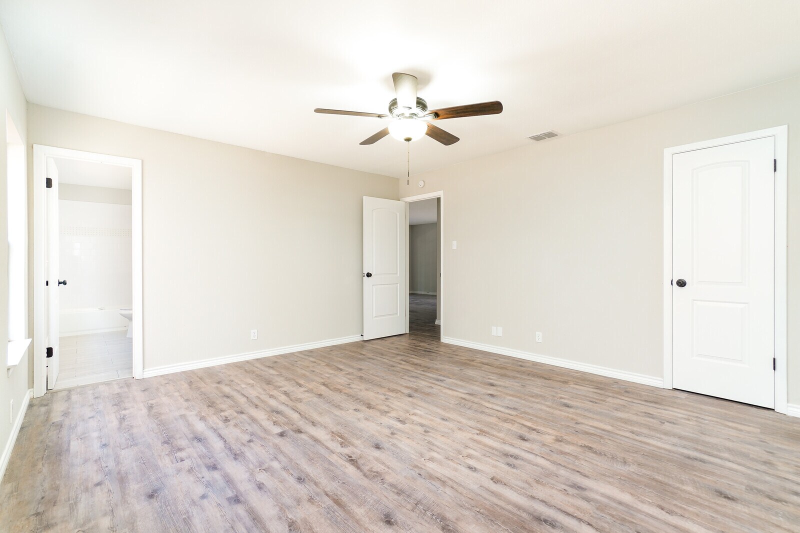 Building Photo - 11315 Morino Park