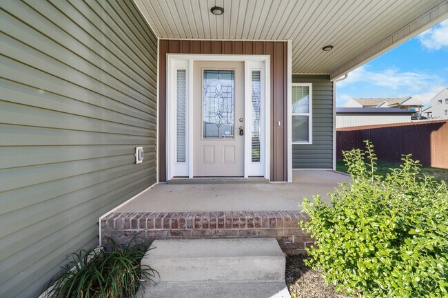 Building Photo - 1176 Elizabeth Ln