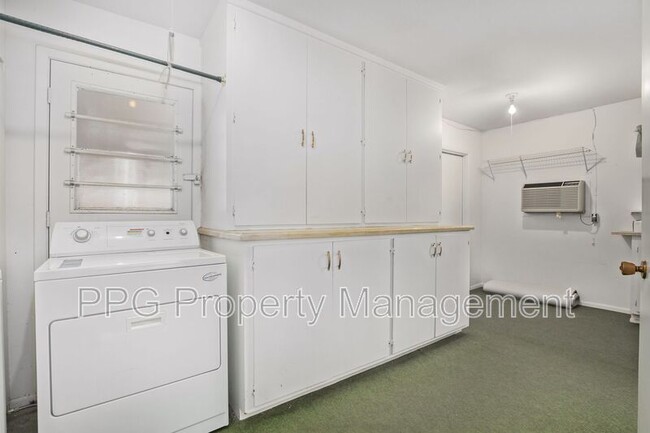 Building Photo - 14022 Whispering Lake Dr