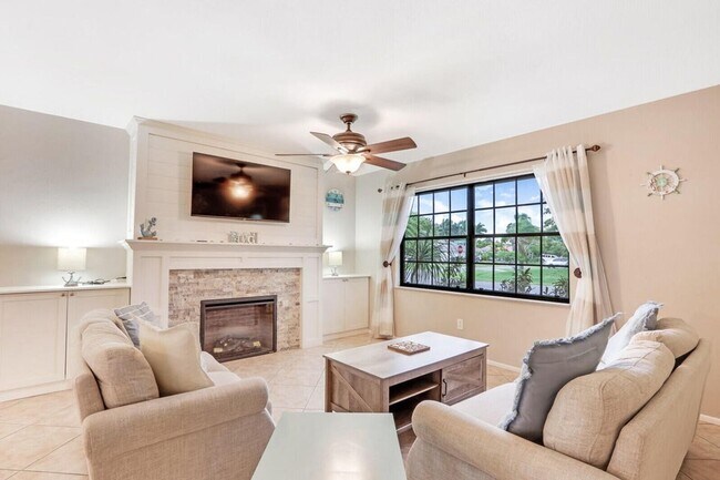 Building Photo - Port St Lucie Pool Home