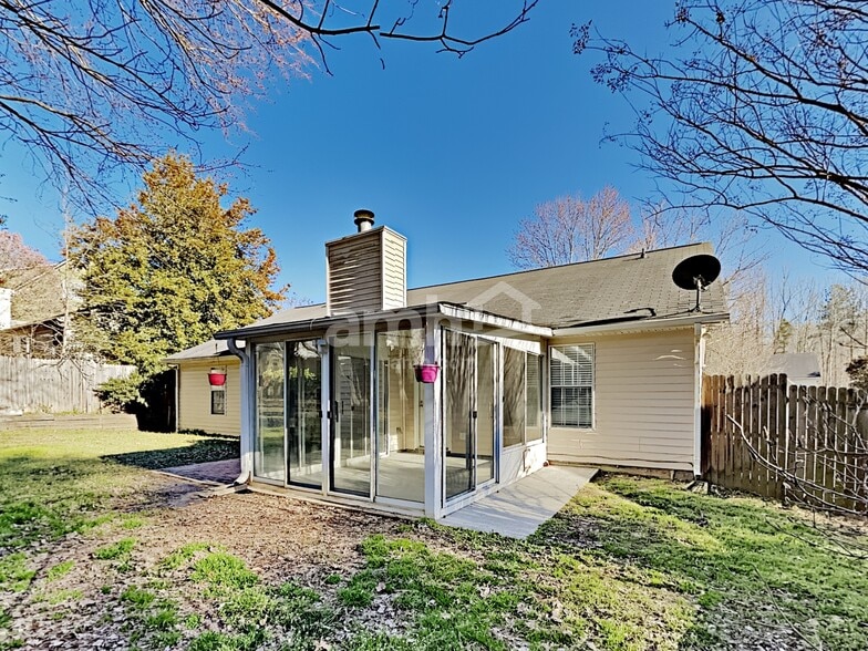 Building Photo - 4731 Gold Mine Dr