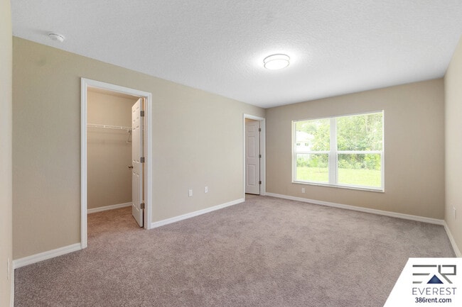 Building Photo - 3 Slumber Path