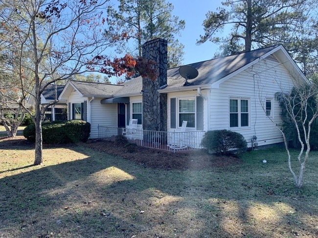 Building Photo - 5421 Pine St