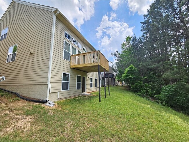 Building Photo - 2216 Worrall Hill Dr