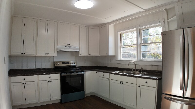 Building Photo - 5707 Frontage Rd