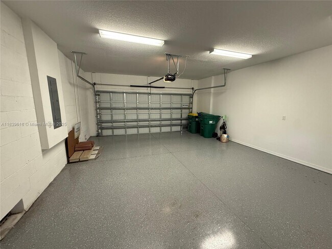 Building Photo - 8112 NW 78th St