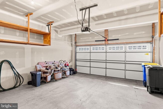 Building Photo - 140 Sage Blvd