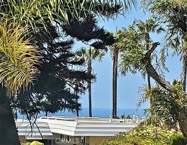 Building Photo - 418 Avenida Santa Barbara