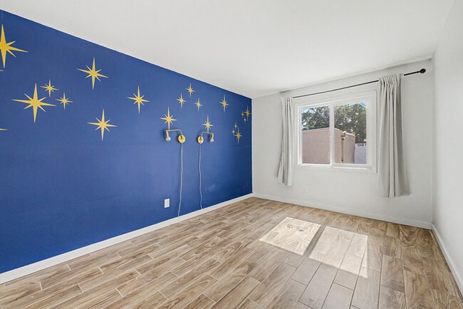 Building Photo - 13608 N 41st Pl