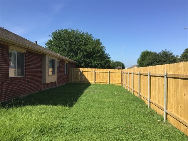 Building Photo - 5026 Chase Stone Dr