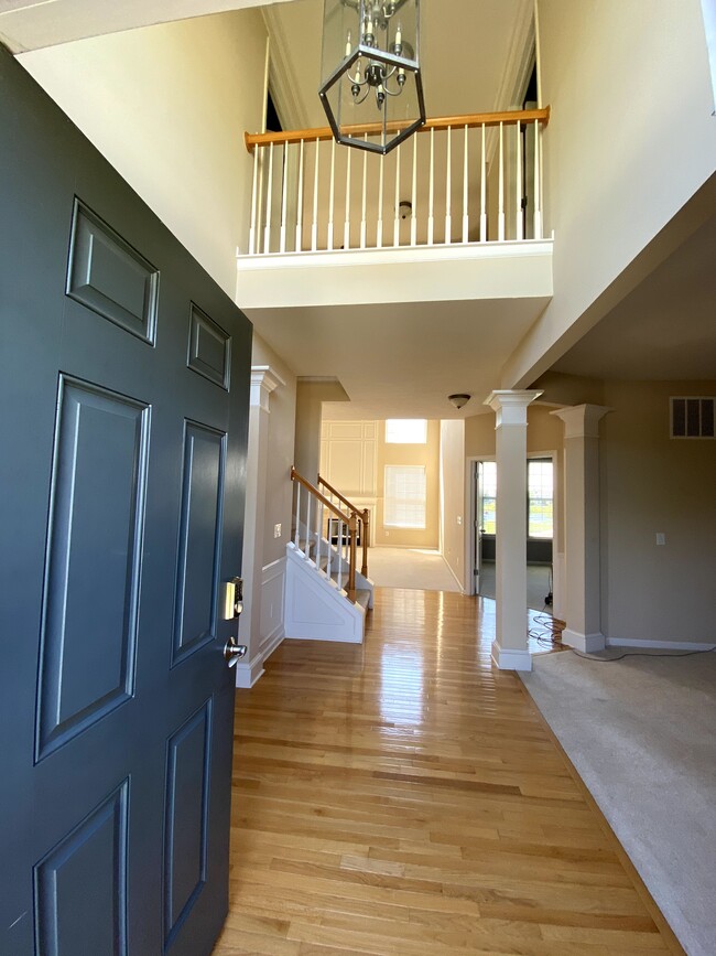 2 Story Entrance - 14295 Chariots Whisper Dr