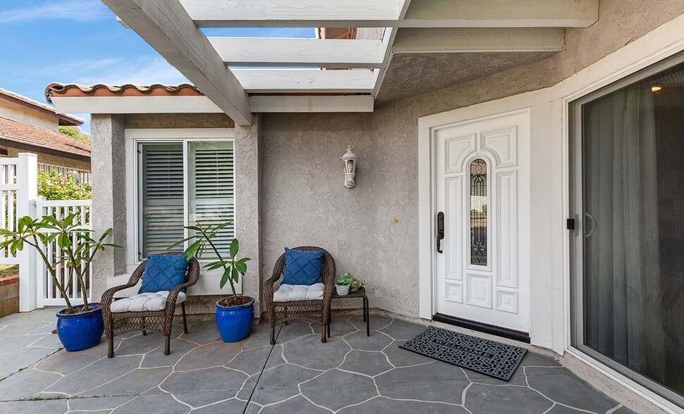 Building Photo - 3922 Ravenswood Dr