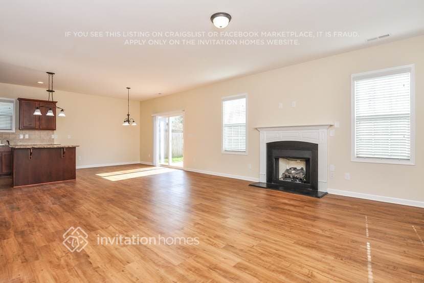 Building Photo - 213 Verrazano Pl