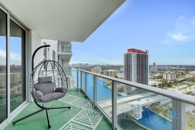 Building Photo - 4010 S Ocean Dr