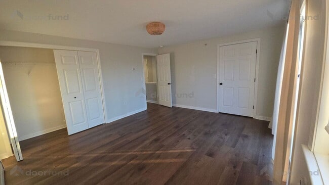 Building Photo - 62 Constitution Dr