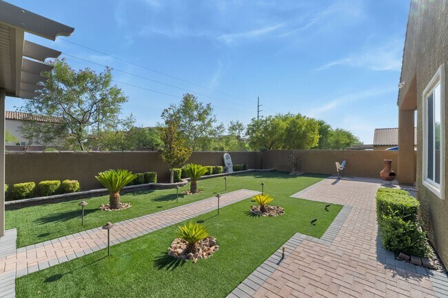 Building Photo - Single Story with a  Covered Spa, Cover Pa...