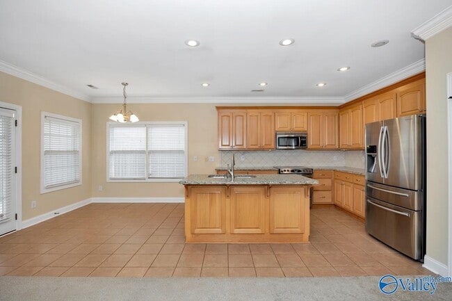 Building Photo - 29863 Thunderpaw Dr