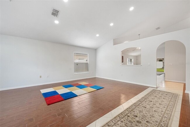 Building Photo - 2743 Stanwood Dr