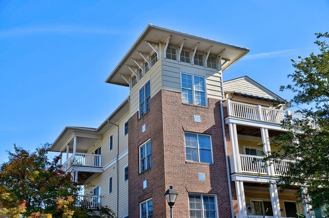 Building Photo - FOR RENT - NORFOLK!