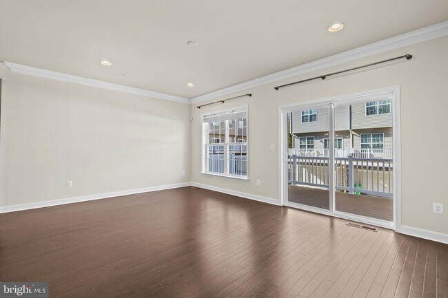 Building Photo - 3030 Mia Ln