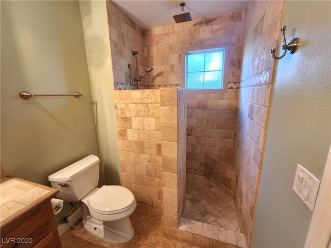 Building Photo - 5250 S Rainbow Blvd