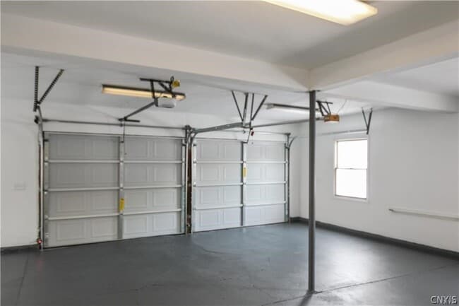 Building Photo - 4784 New Hope S