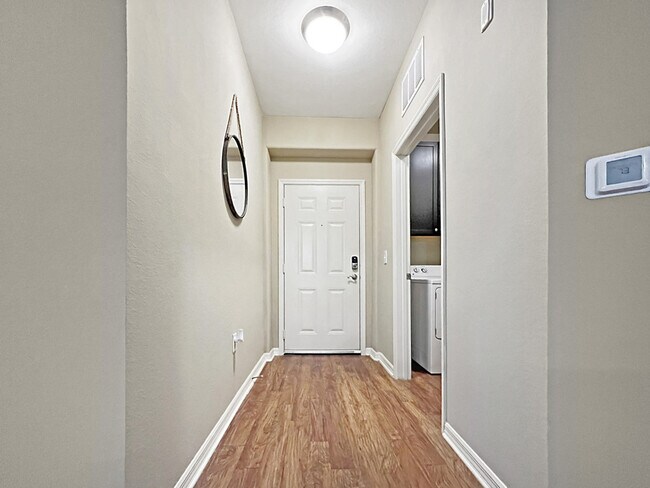 Building Photo - 1890 Sweetbroom Cir