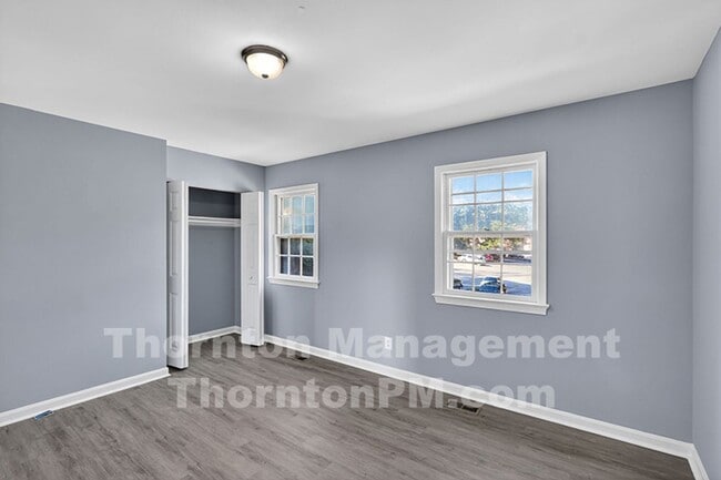 Building Photo - Newly Remodeled 3 Bedroom Townhouse