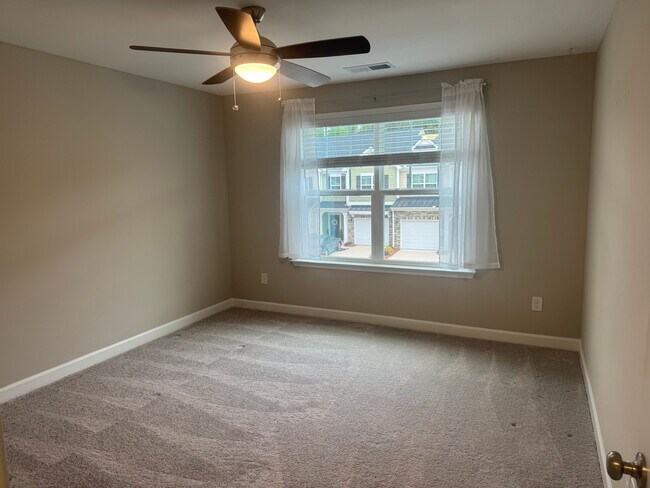 Building Photo - 340 Nettle Ln