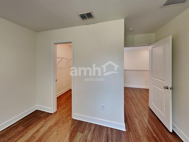 Building Photo - 8649 Highfield Ave