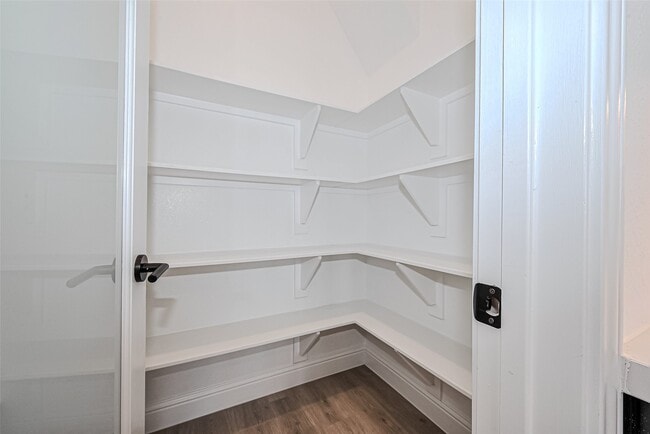 Building Photo - 2315 Red Chip Ln