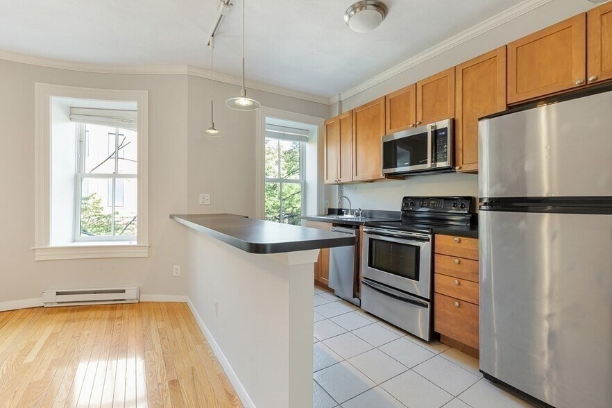 Building Photo - 524 Shawmut Ave