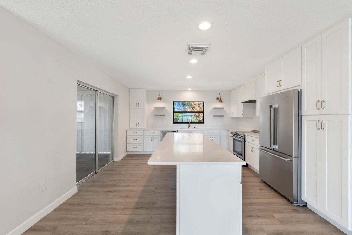 Building Photo - 4003 S Indian River Dr