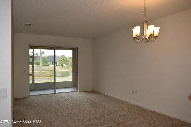 Building Photo - 620 Remington Green Dr SE