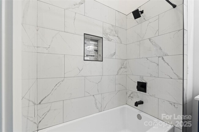 Building Photo - 1712 Pegram St