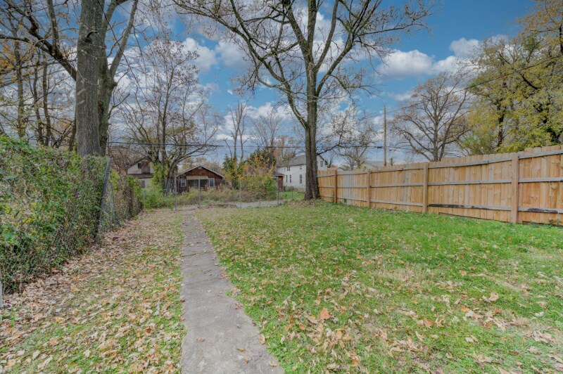 Building Photo - 6024 Lucille Ave