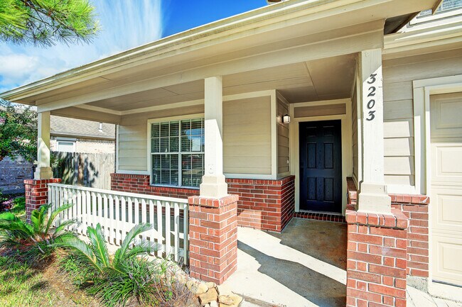 Building Photo - 3203 Wheatmeadow Ct