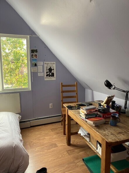 Building Photo - 219 Dwight St