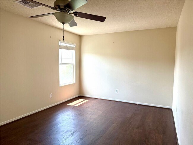 Building Photo - 5023 Natchez Ridge Ct