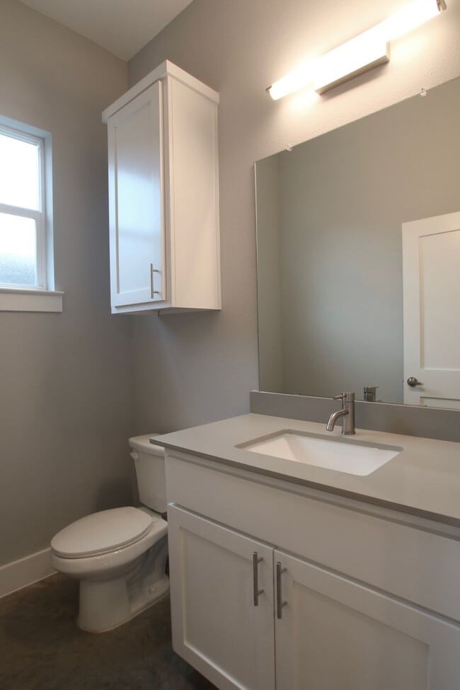 Building Photo - 6911 Meador Ave