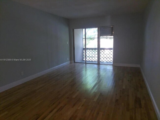 Building Photo - 6580 Santona St