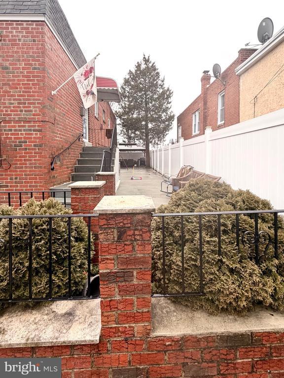 Building Photo - 4308 McMenamy St