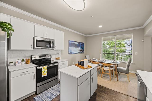 Building Photo - 9009 N FM 620