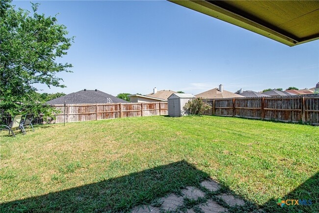Building Photo - 211 Sims Ridge Dr