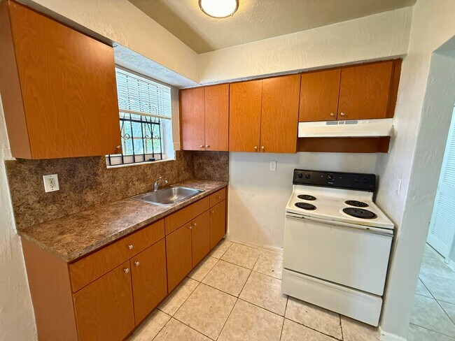Building Photo - 2401 NW 170th St