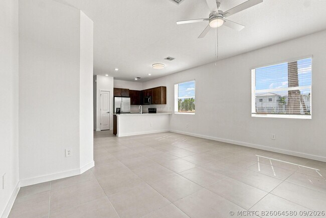 Building Photo - 147 Lakeside Lndg Ct