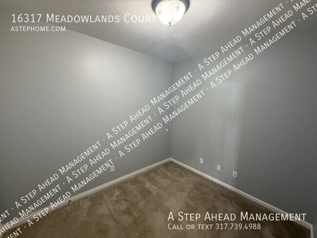 Building Photo - 16317 Meadowlands Ct