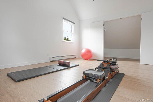 Building Photo - 17 Underhill Dr